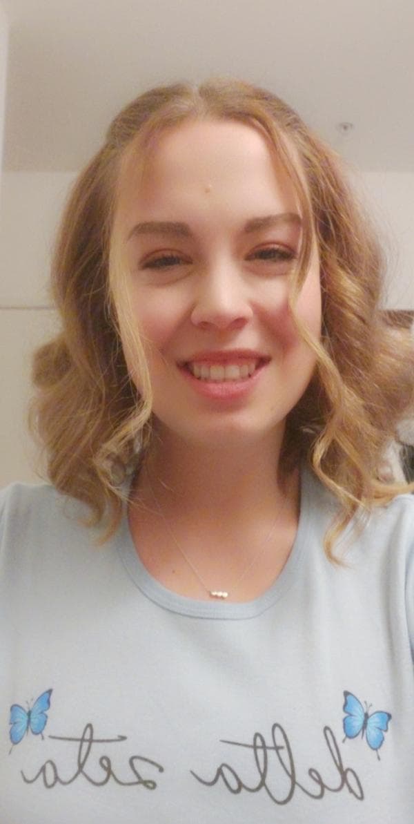 Swim Instructor Profile Image: Madison M.