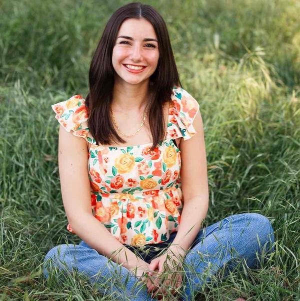 Swim Instructor Profile Image: Madison B.