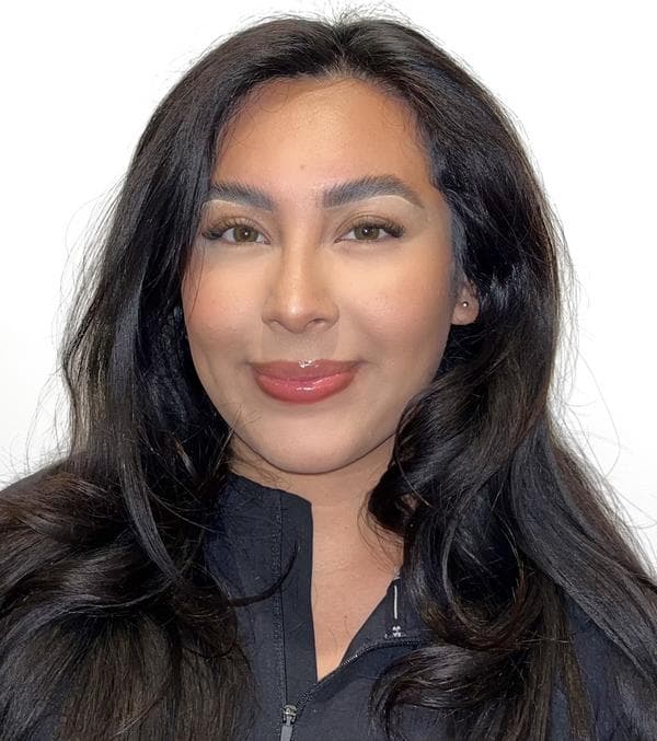 Swim Instructor Profile Image: Mariana R.