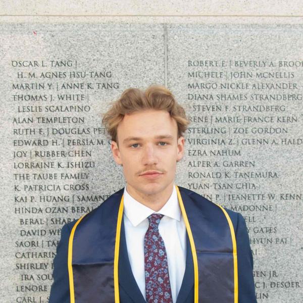 Swim Instructor Profile Image: Oliver M.