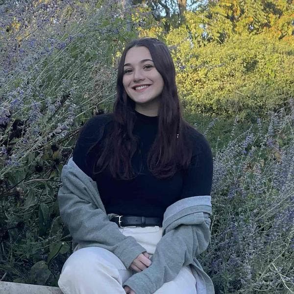 Swim Instructor Profile Image: Olivia G.