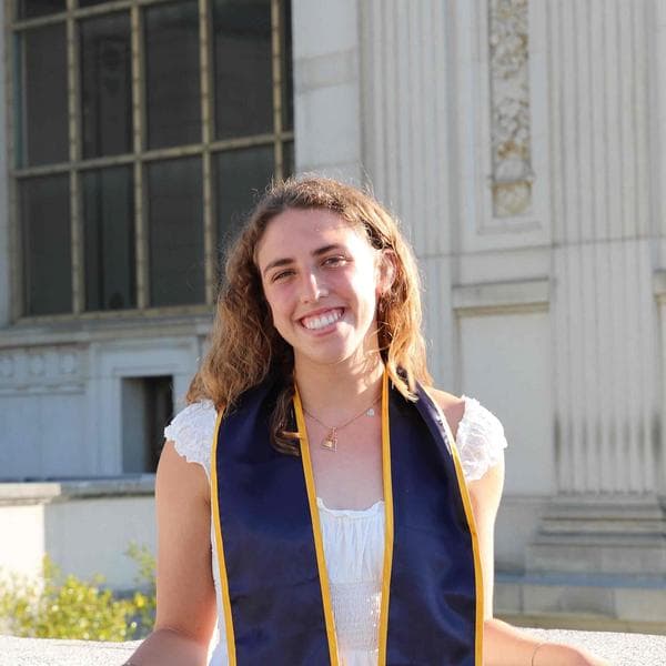 Swim Instructor Profile Image: Rachel M.