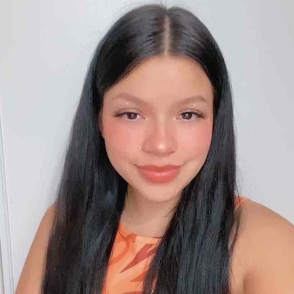 Swim Instructor Profile Image: Rebeca D.