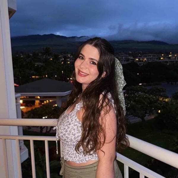 Swim Instructor Profile Image: Sara G.