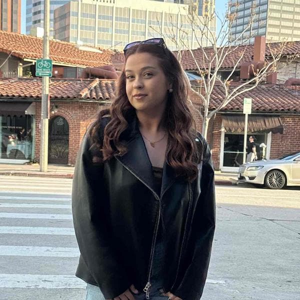 Swim Instructor Profile Image: Sara R.