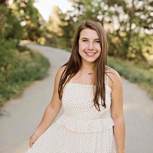 Swim Instructor Profile Image: Sarah K.