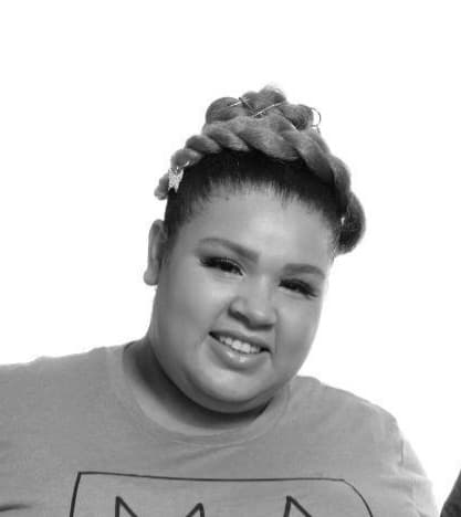 Swim Instructor Profile Image: Shaina G.