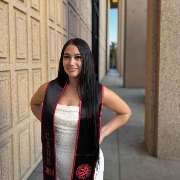 Swim Instructor Profile Image: Sofia H.