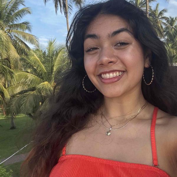 Swim Instructor Profile Image: Sofia S.