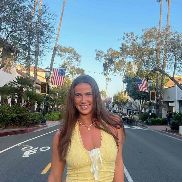 Swim Instructor Profile Image: Sophia W.