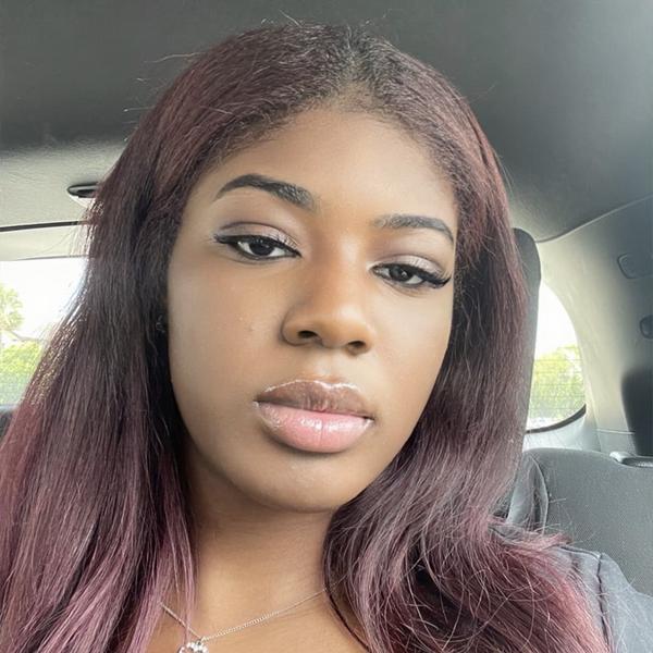 Swim Instructor Profile Image: Tavia J.