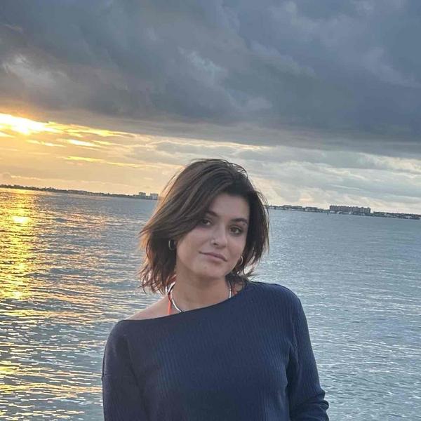 Swim Instructor Profile Image: Valeria S.