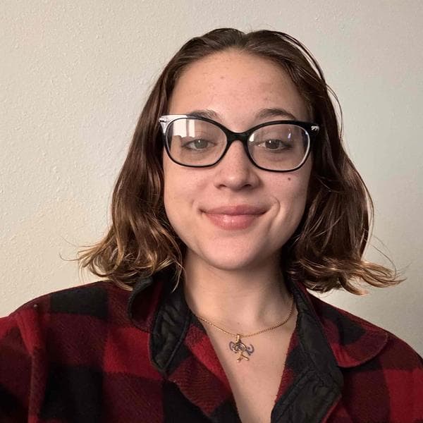 Swim Instructor Profile Image: Victoria S.