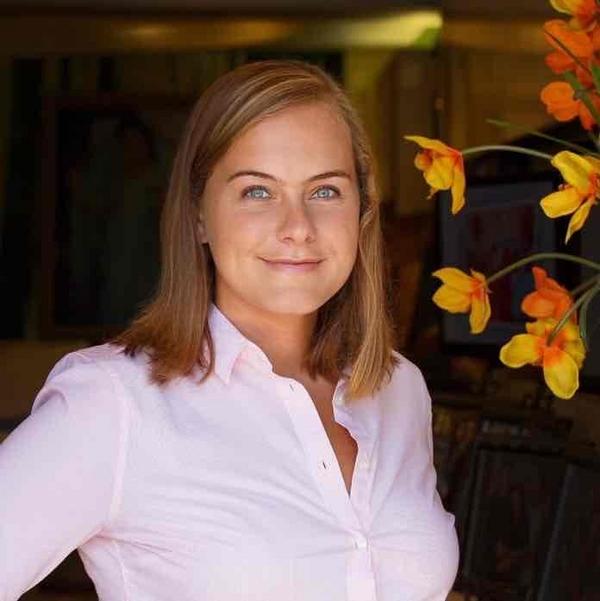 Swim Instructor Profile Image: Victoria P.