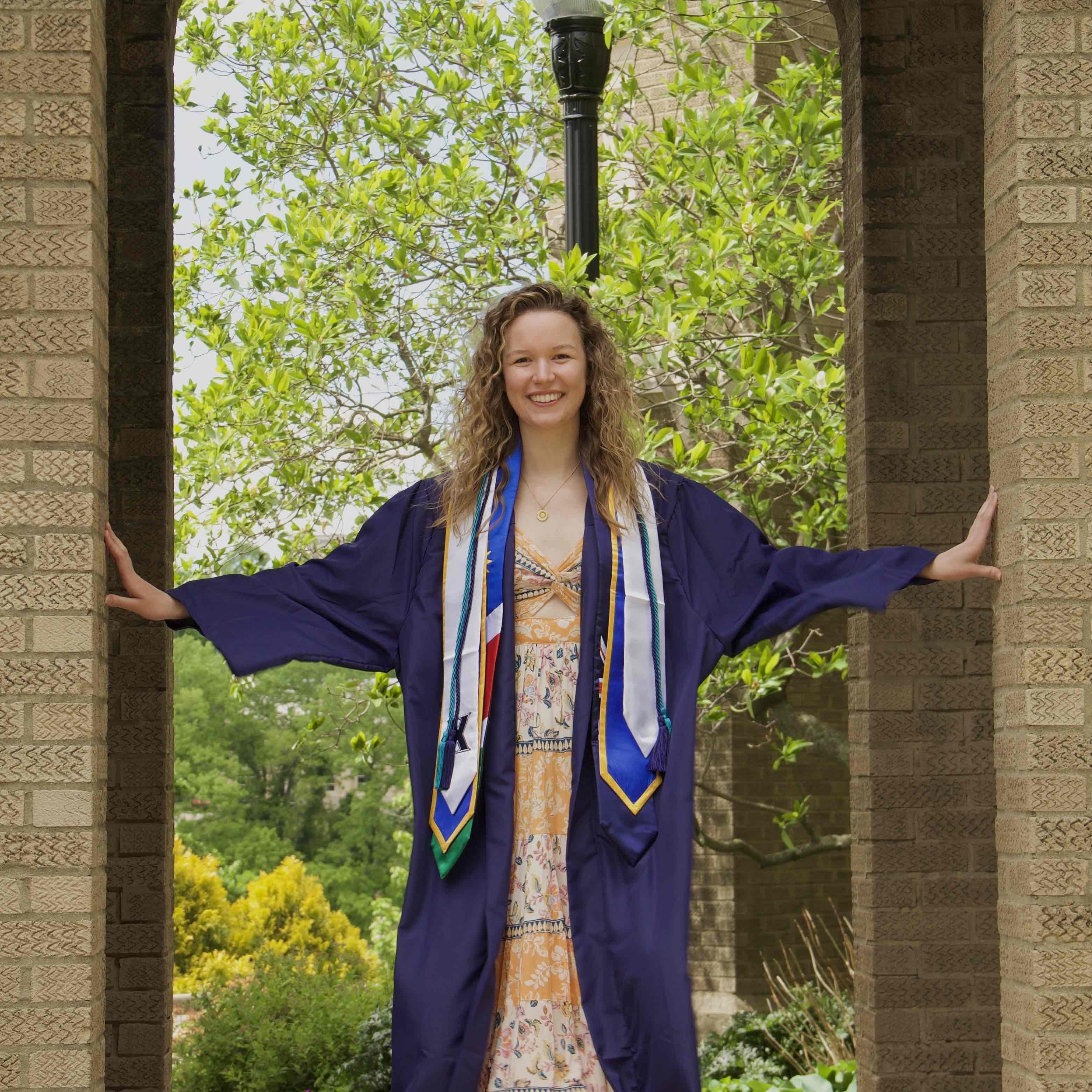 Swim Instructor Profile Image: Zoe T.