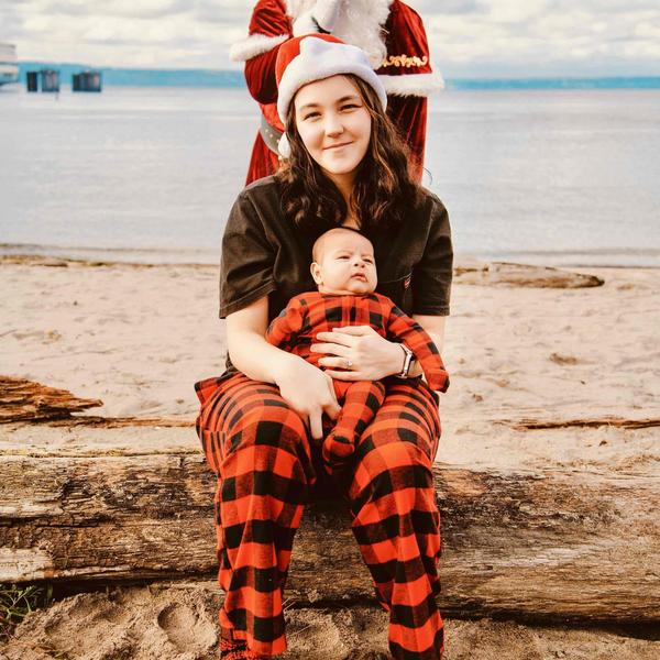 Swim Instructor Profile Image: Zoe L.