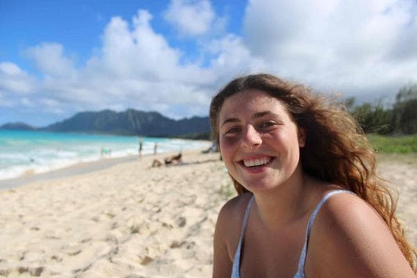 Swim Instructor Profile Image: Zoe Y.