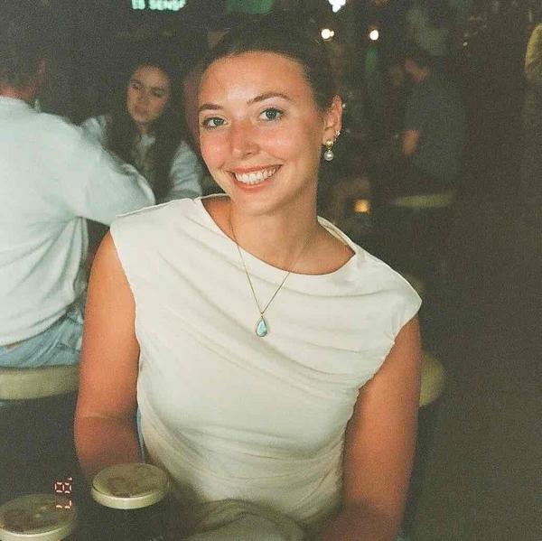 Swim Instructor Profile Image: chloe f.