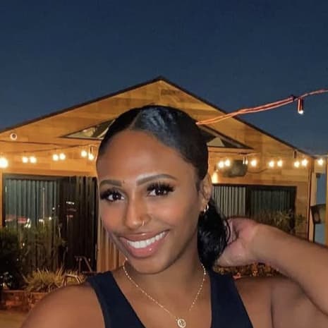 Swim Instructor Profile Image: darah m.