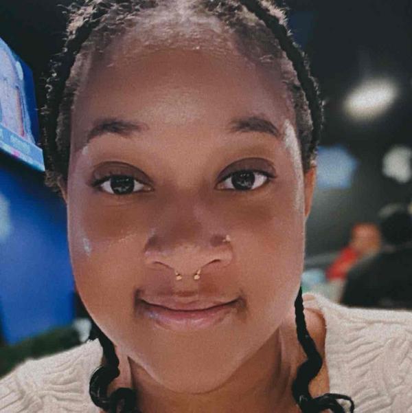 Swim Instructor Profile Image: mikaylah d.